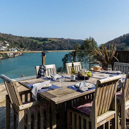 Uphigh - Elevated Family Home With Stunning River Views Dartmouth Buitenkant foto