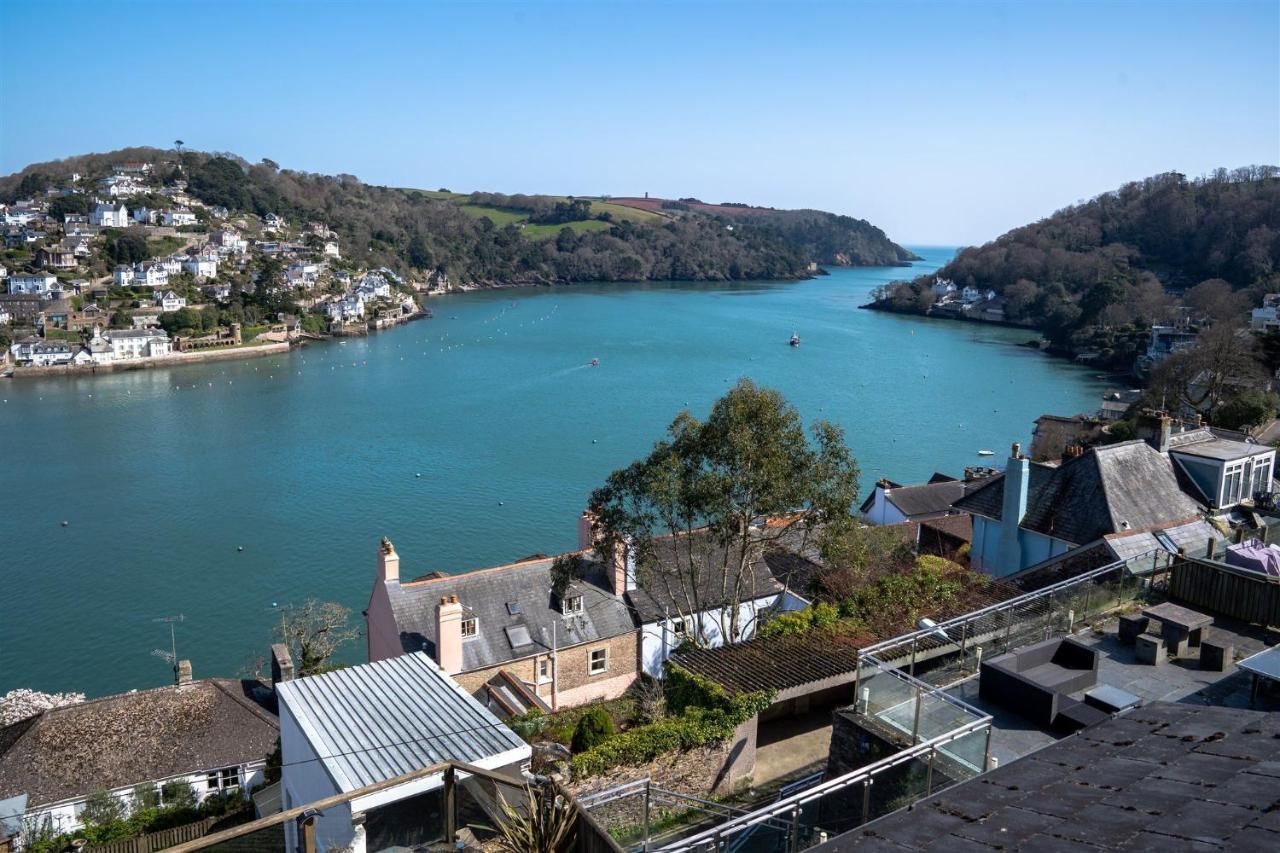 Uphigh - Elevated Family Home With Stunning River Views Dartmouth Buitenkant foto