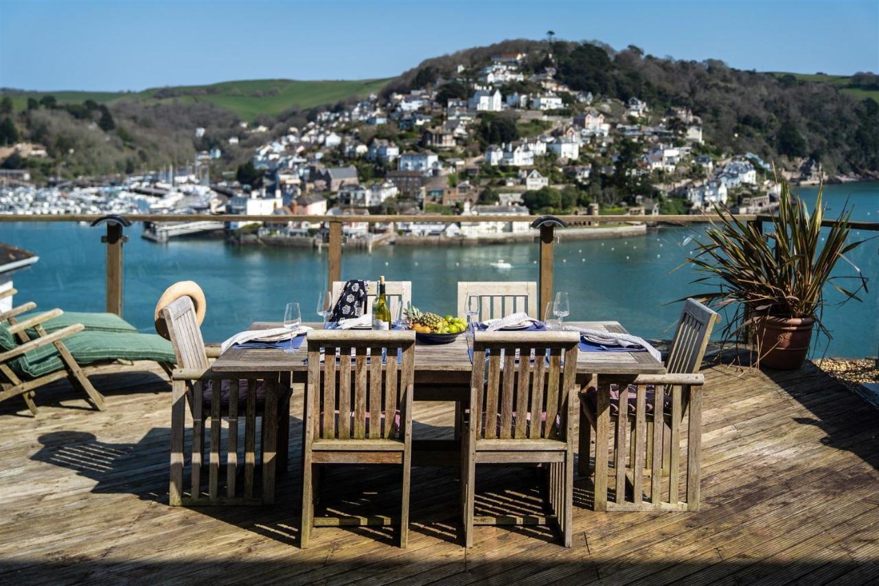 Uphigh - Elevated Family Home With Stunning River Views Dartmouth Buitenkant foto
